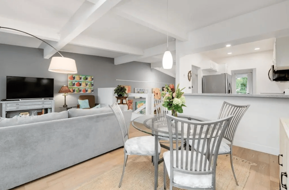 2323 Caringa Way #16