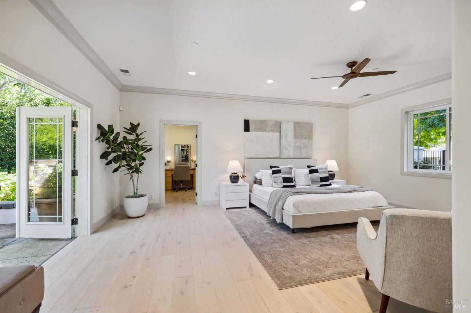 10 Tarry Rd
