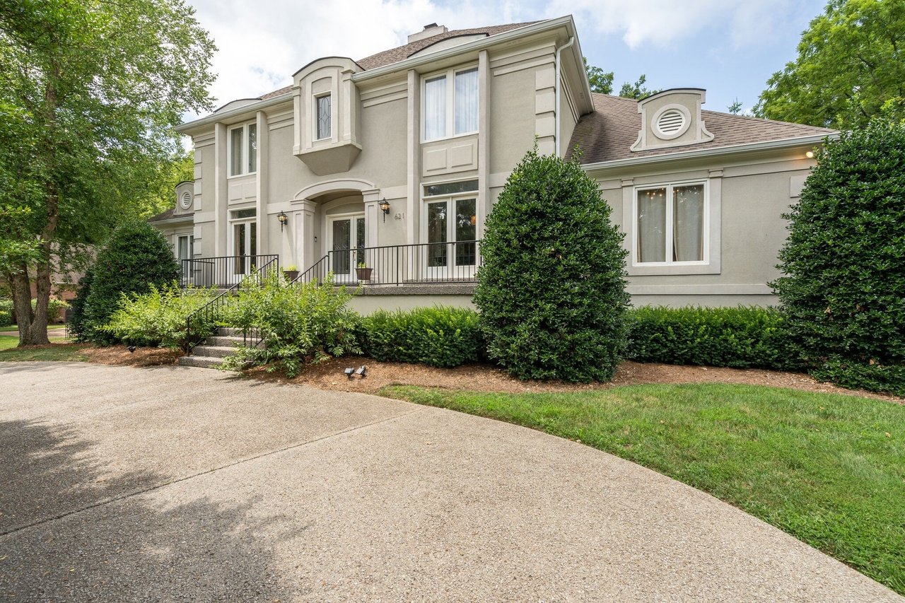 621 Post Oak Cir