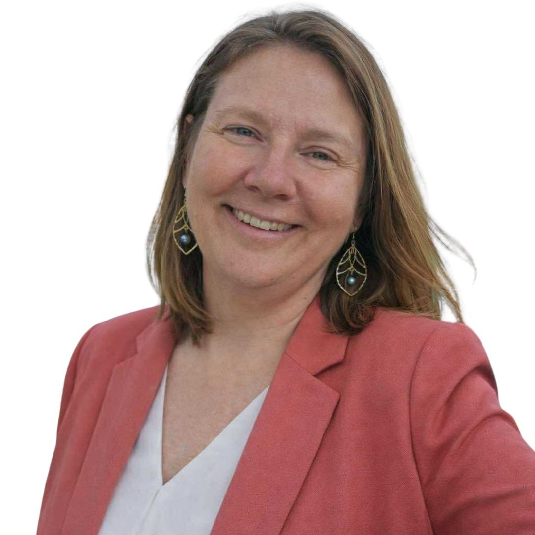 Eleanor Hall Kailua-Kona, HI Real Estate Agent Headshot