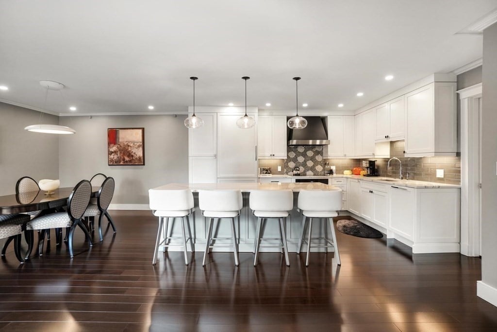 220 Boylston Unit: 1008