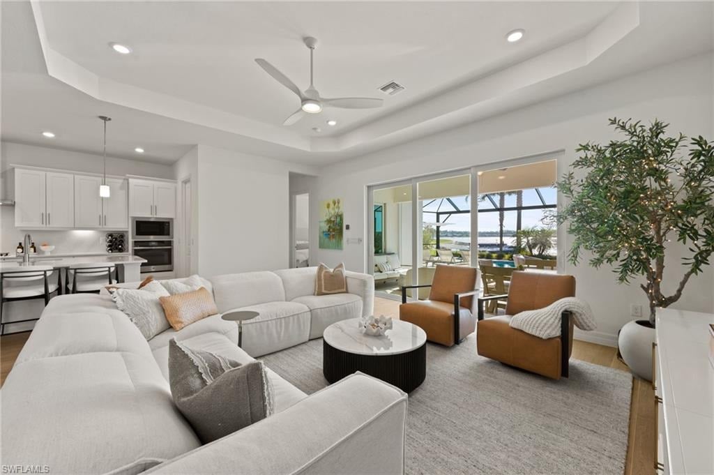 13654 Blue Bay Cir