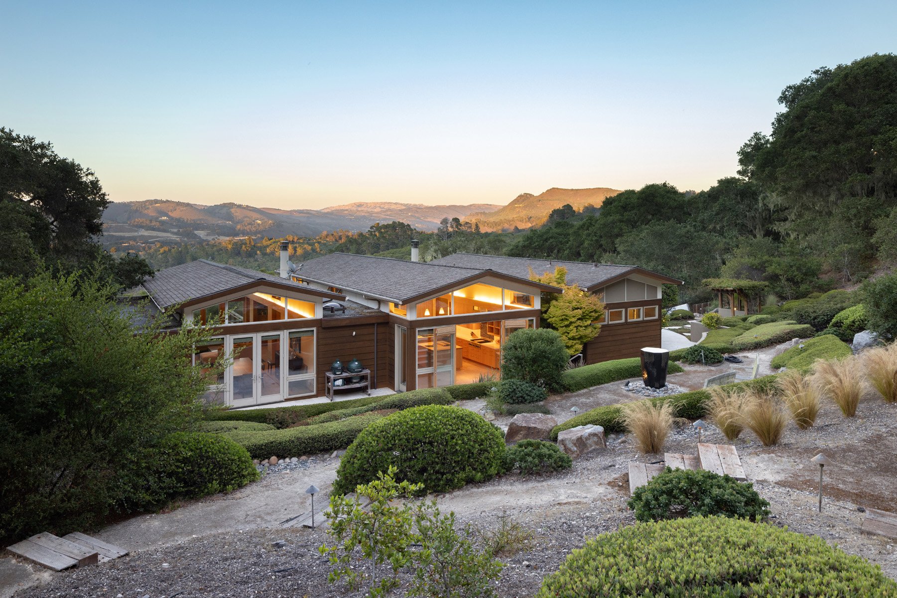 Where Modern Elegance Meets Coastal Serenity