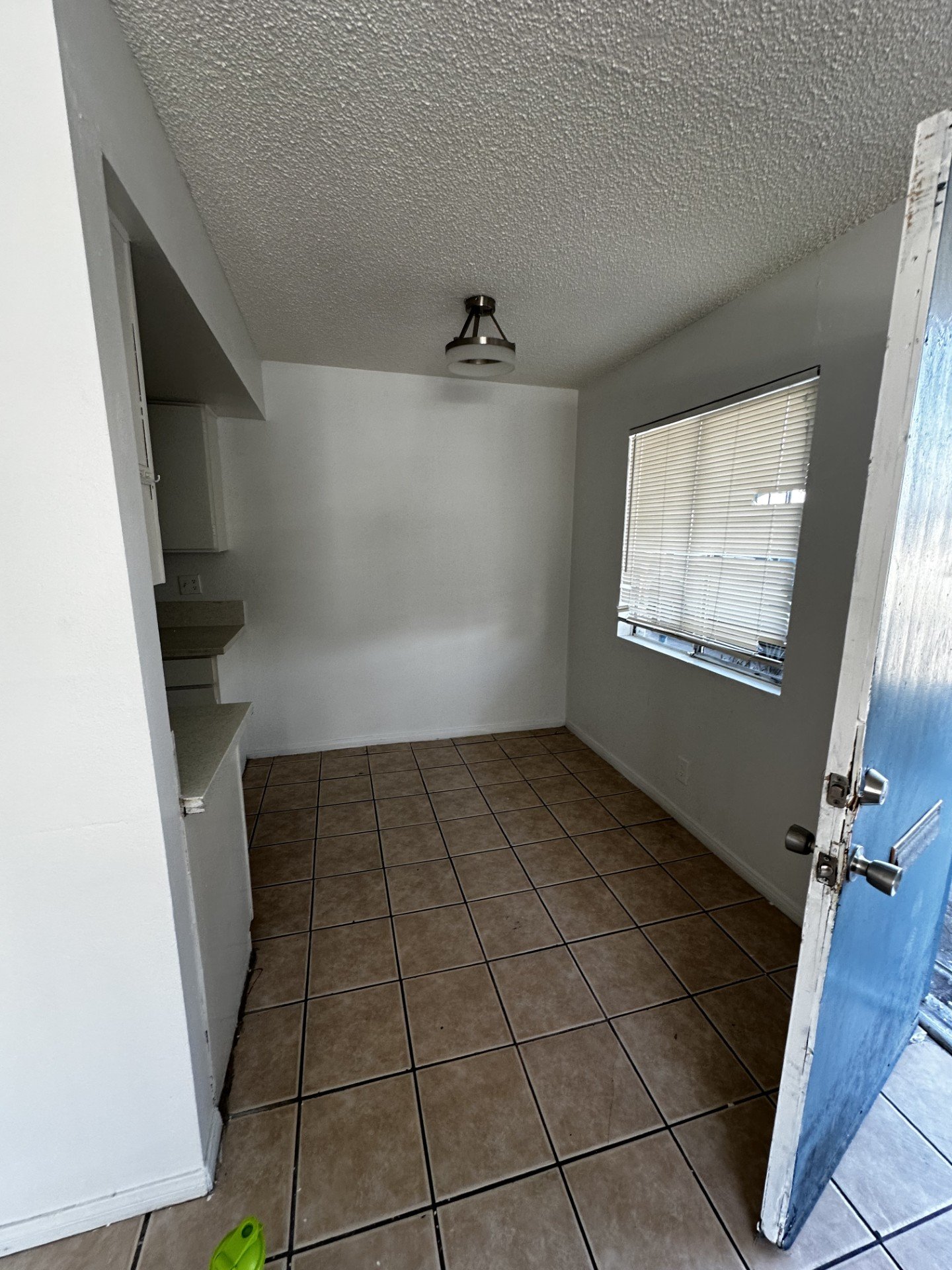 115 West New York Avenue #11, Las Vegas, NV 89102