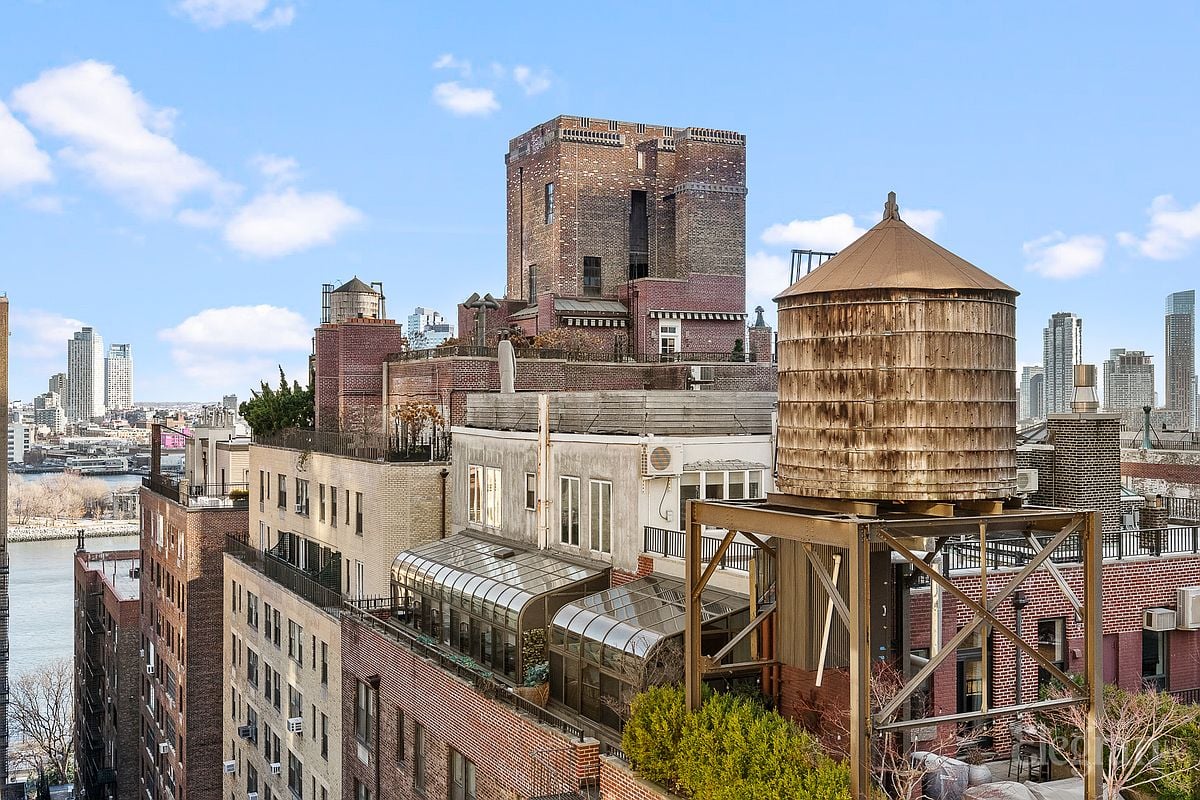 400 East 52nd Street 