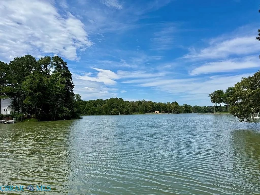 105 Emerald Cove Rd