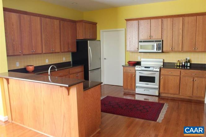 112 SE 5th St, #4F
