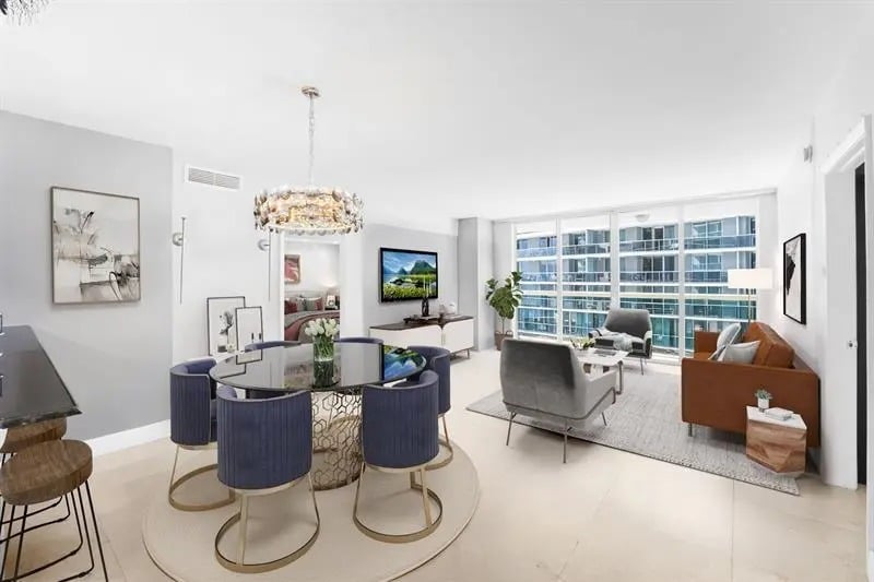 1800 N Bayshore Dr #2914