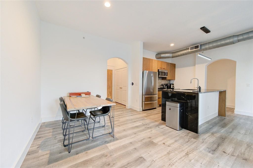 1901 Post Oak Blvd #3105