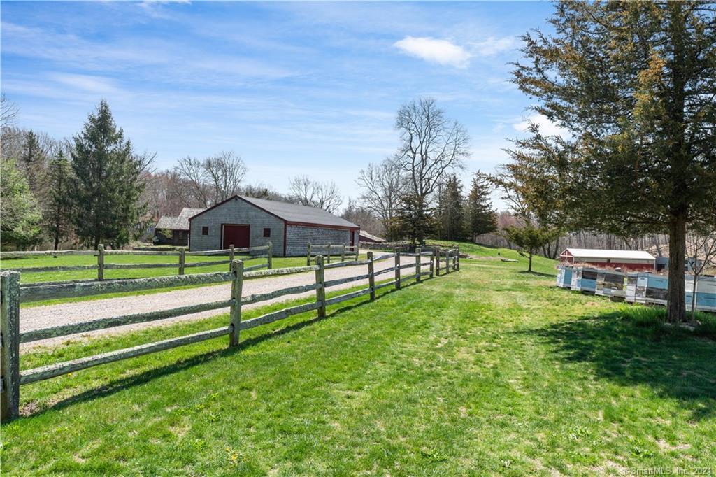 273 Pendleton Hill Rd