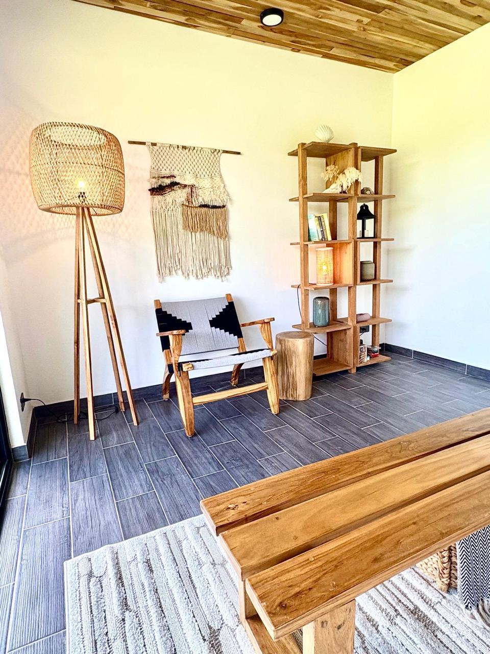 Tama Hills #2 | Modern 2-Bedroom Retreat in Tamarindo