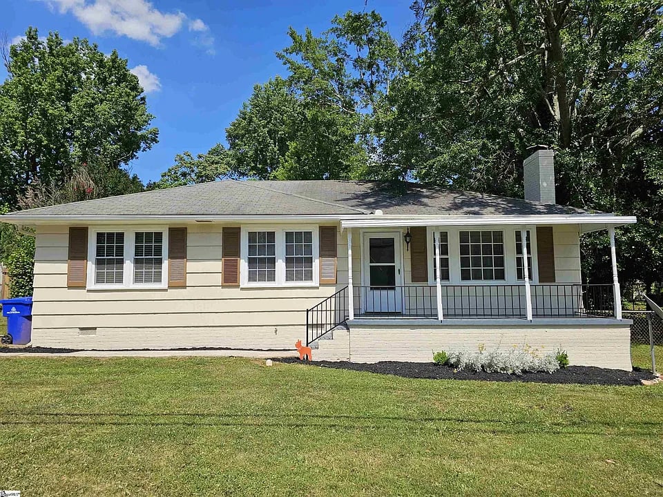 51 Holmes Drive