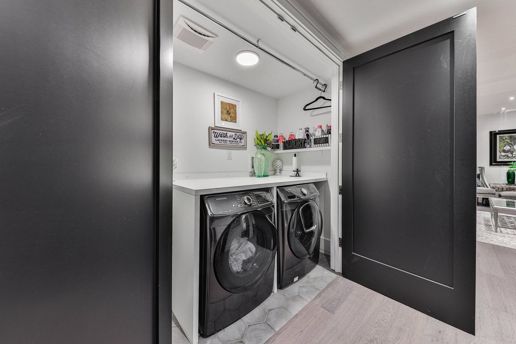 7B Iroquois Ave