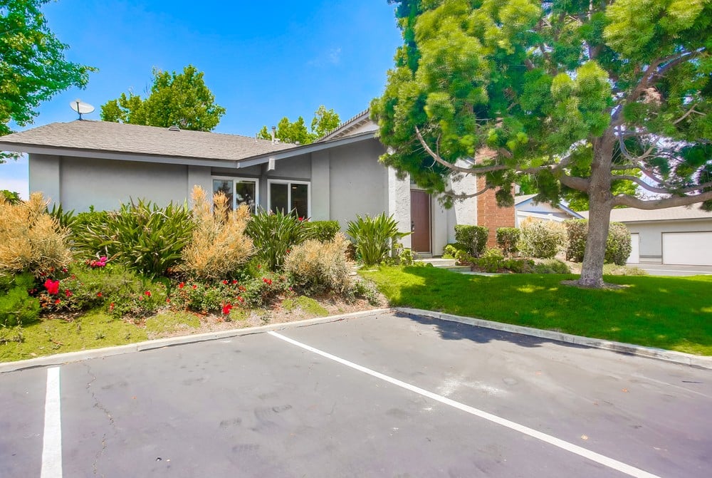 3576 Papaya Way