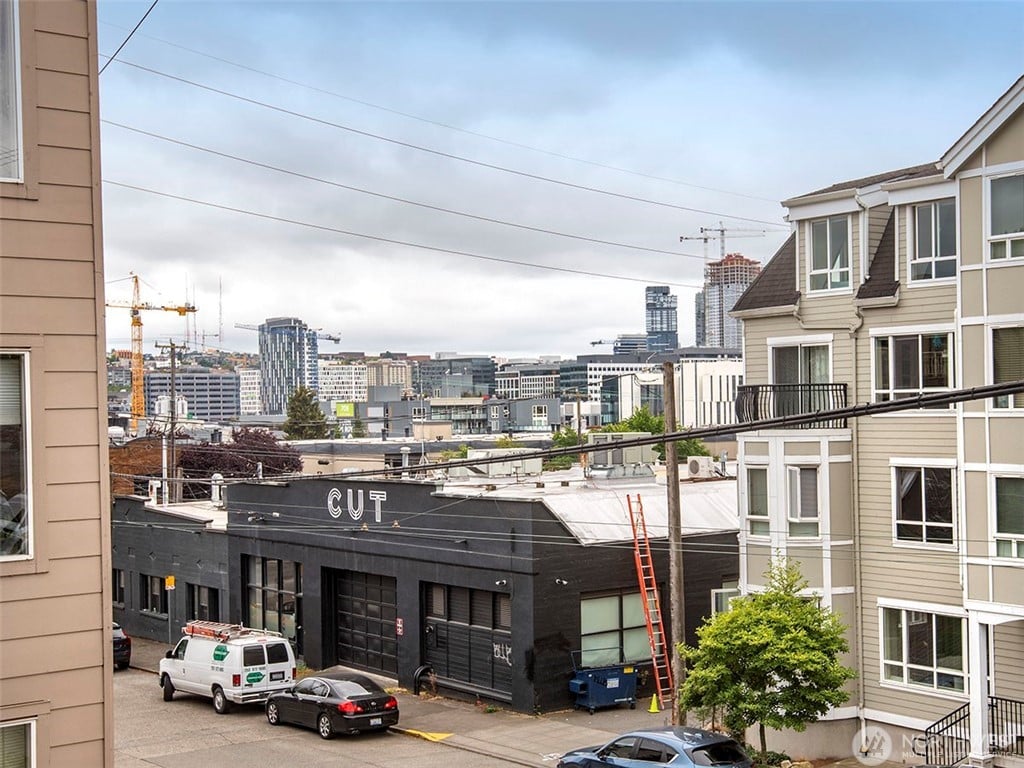 500 Aloha St ## 202