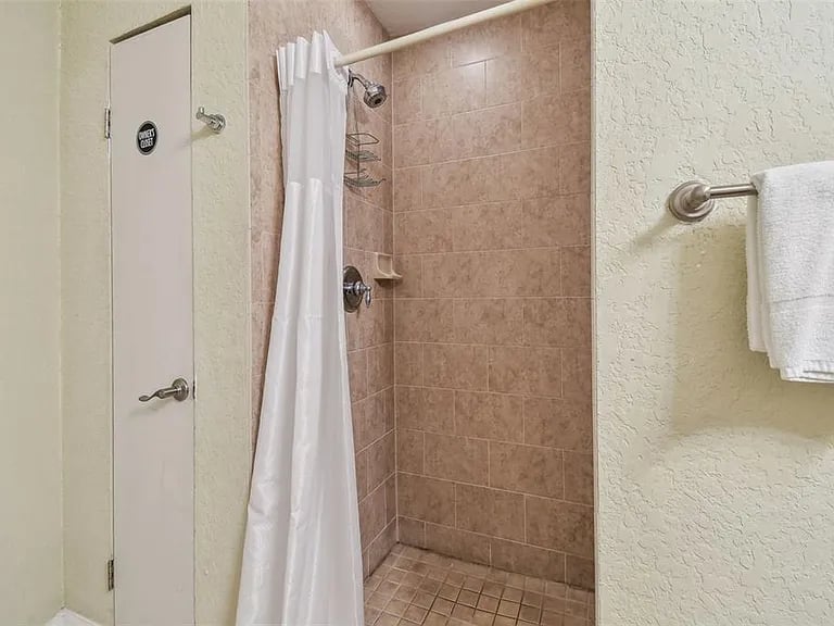 10315 Gulf Blvd #302