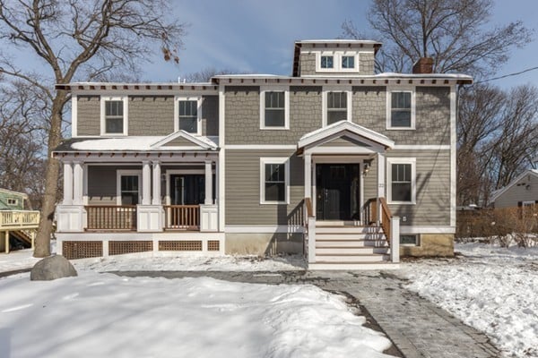22 Bellevue Ave