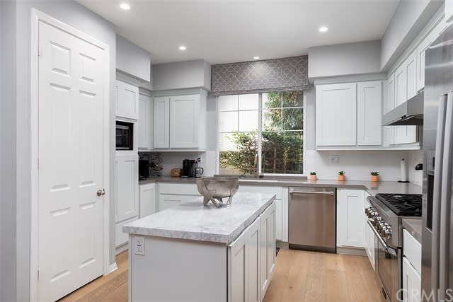 204 Susannah Place, Costa Mesa