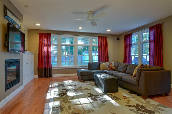 18 Hardwick Rd