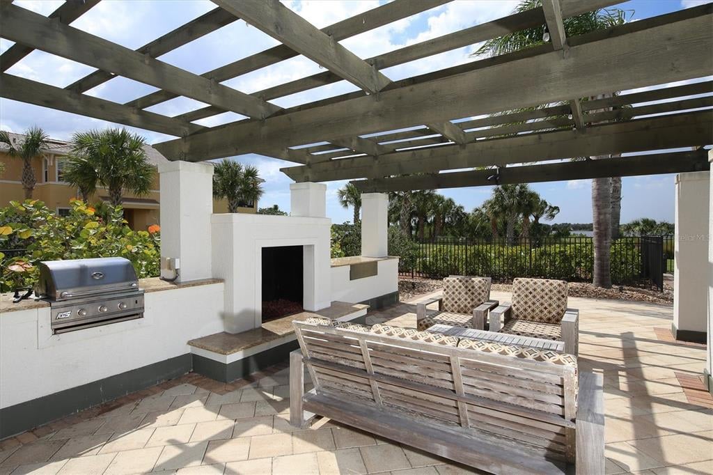 5211 Lake Overlook Ave, Bradenton, FL 34208