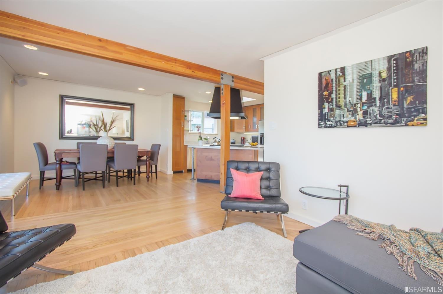 176 Gladstone Dr