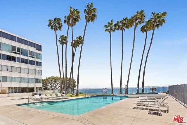 17368 Sunset Blvd, #203A