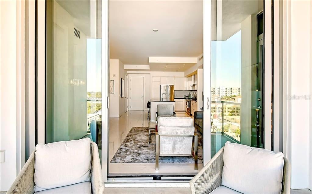 111 S Pineapple Ave #821