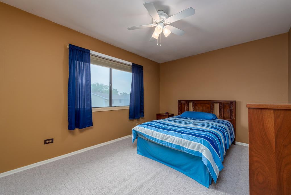 1515 Fremont Dr., Hanover Park, IL 60133