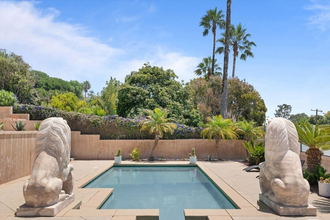 Puesta Del Sol St, 90265