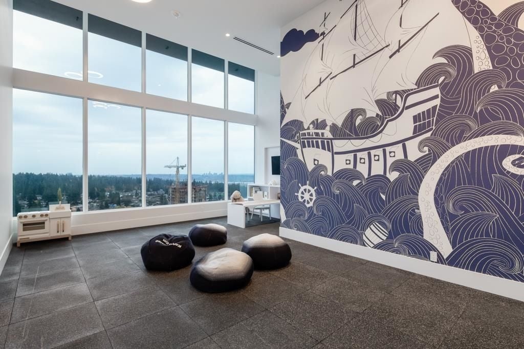 567 Clarke Rd, #505