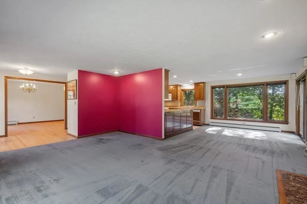 4 Great Meadow Rd