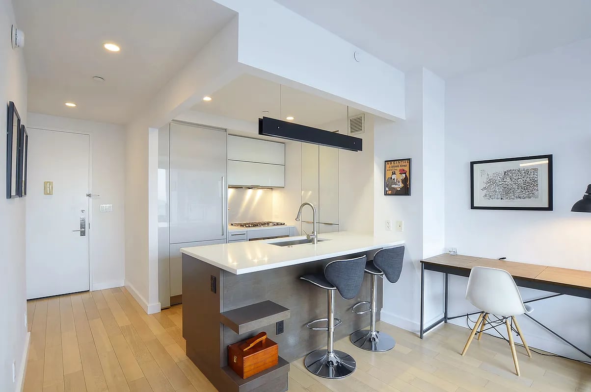 22 North 6th St, #22I