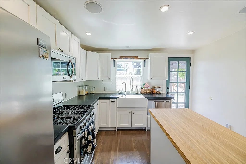 630 W Wilshire Ave