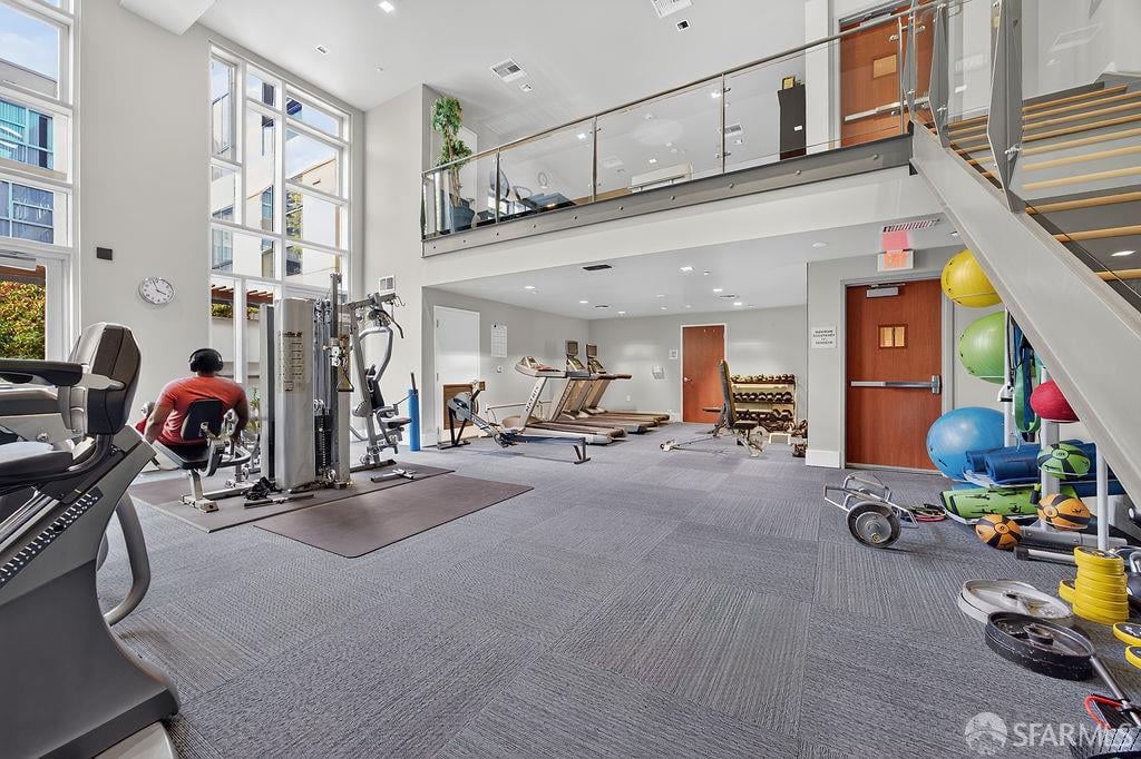 585 9th Street #551