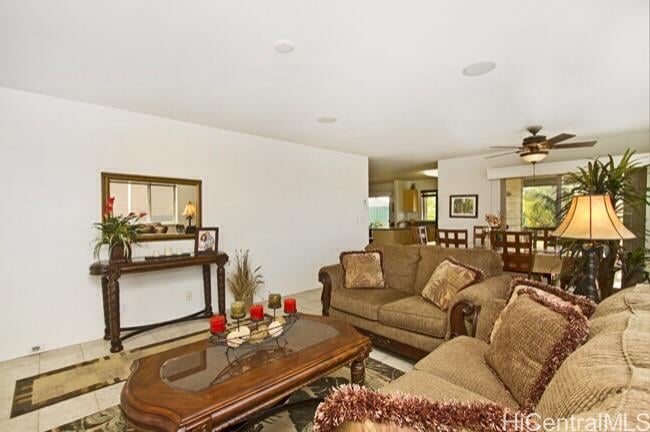 92-1498 Punawainui St, Kapolei 96707
