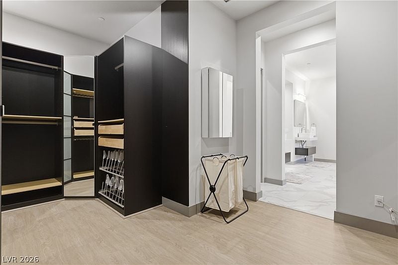 2790 La Bella Ct