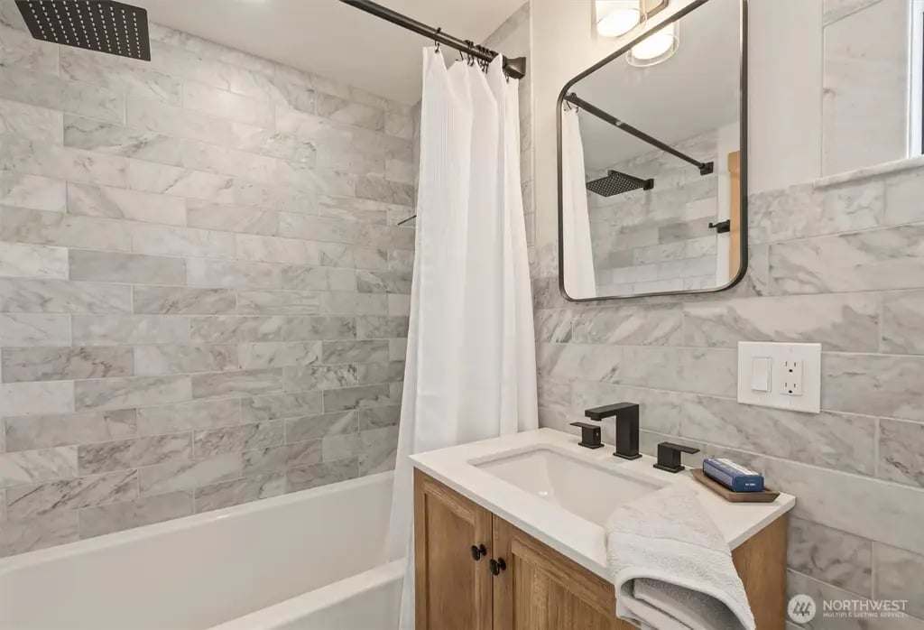 1080 W Ewing Place #0-P