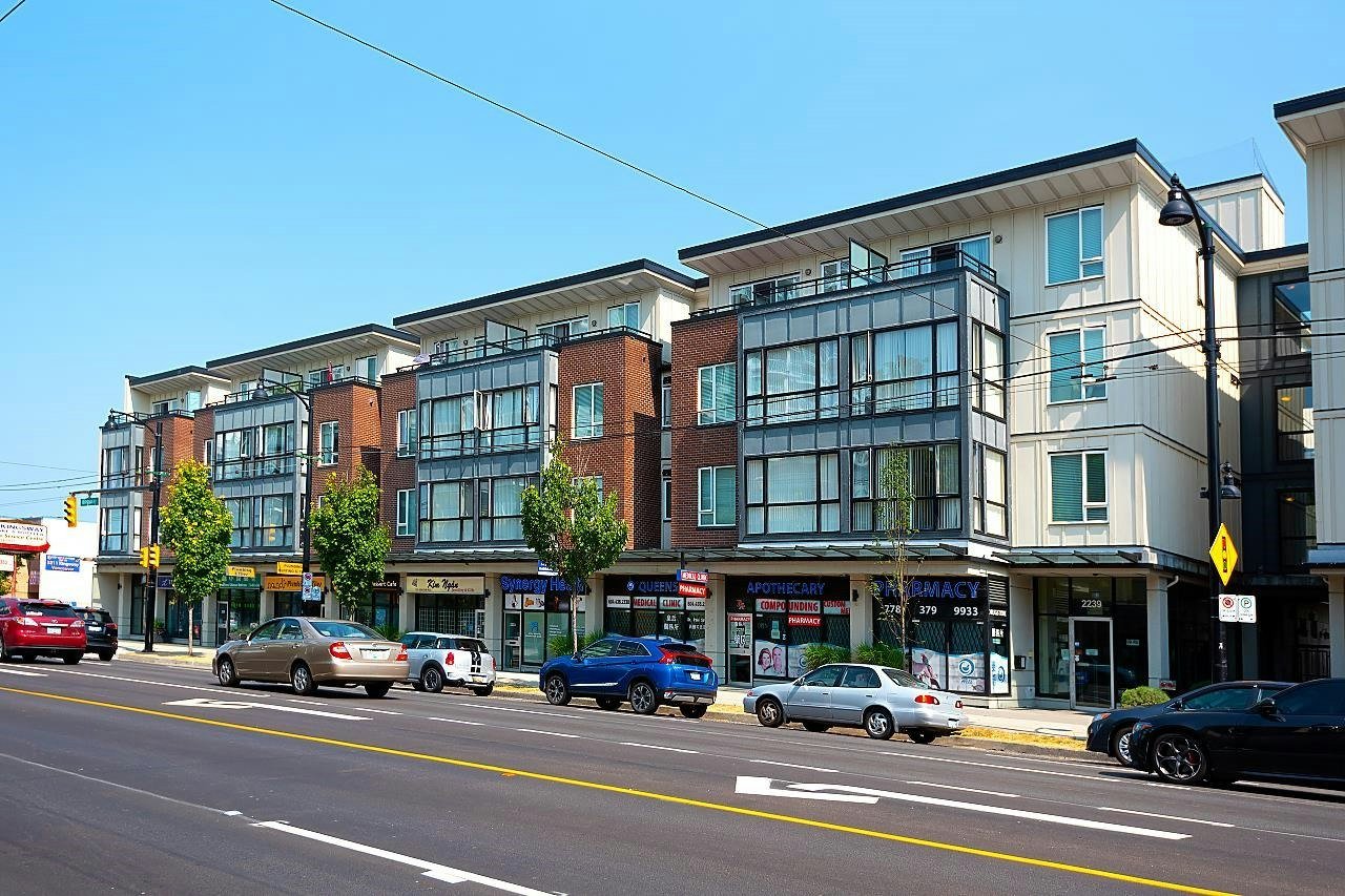 2239 Kingsway, Ph26