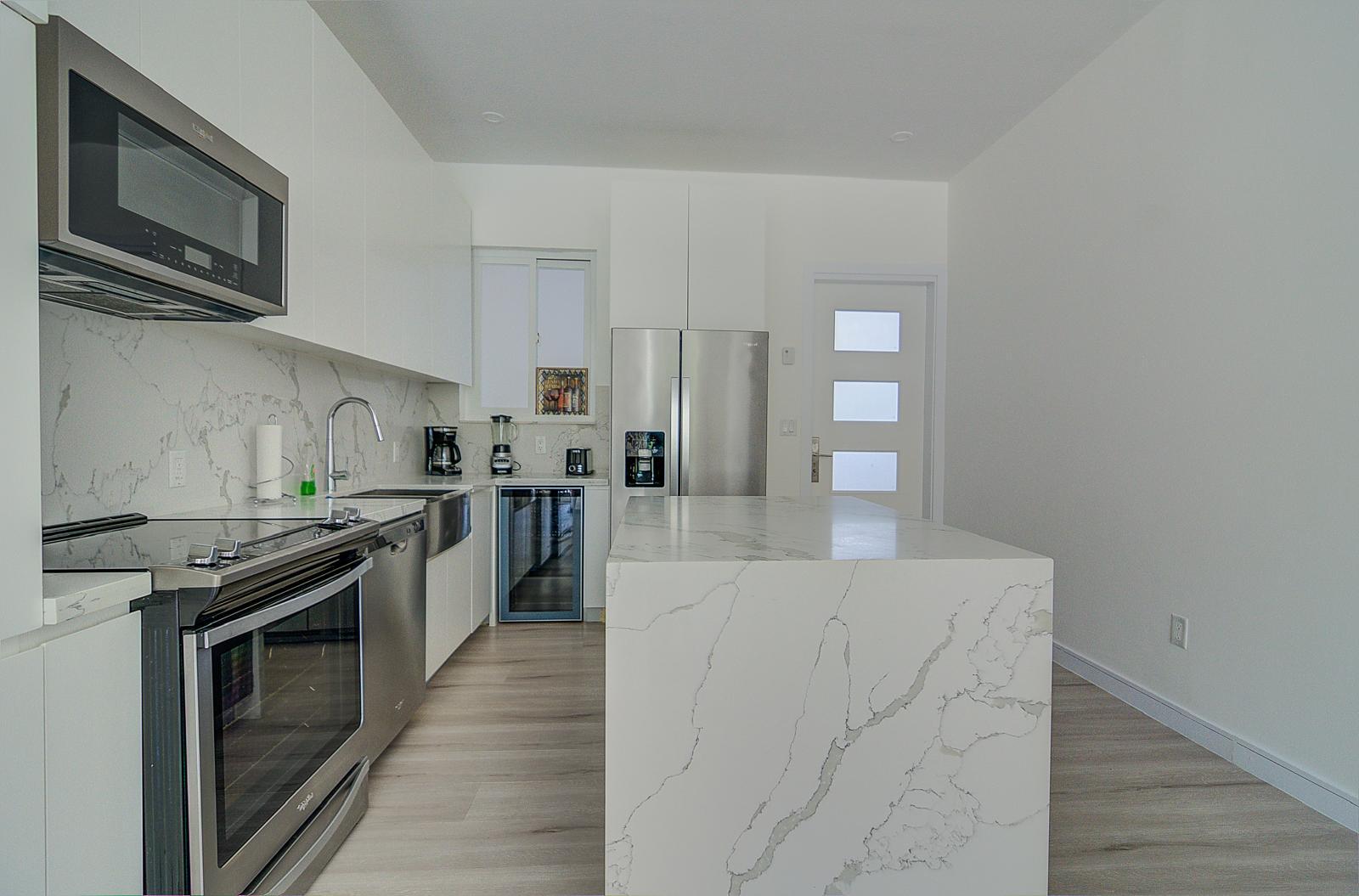 Stunning 1 Bedroom With Ocean View in Miramar