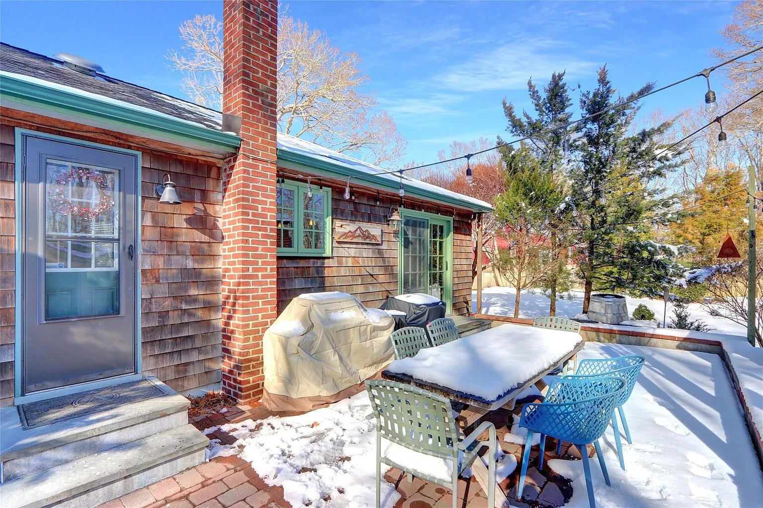 2677 River Road