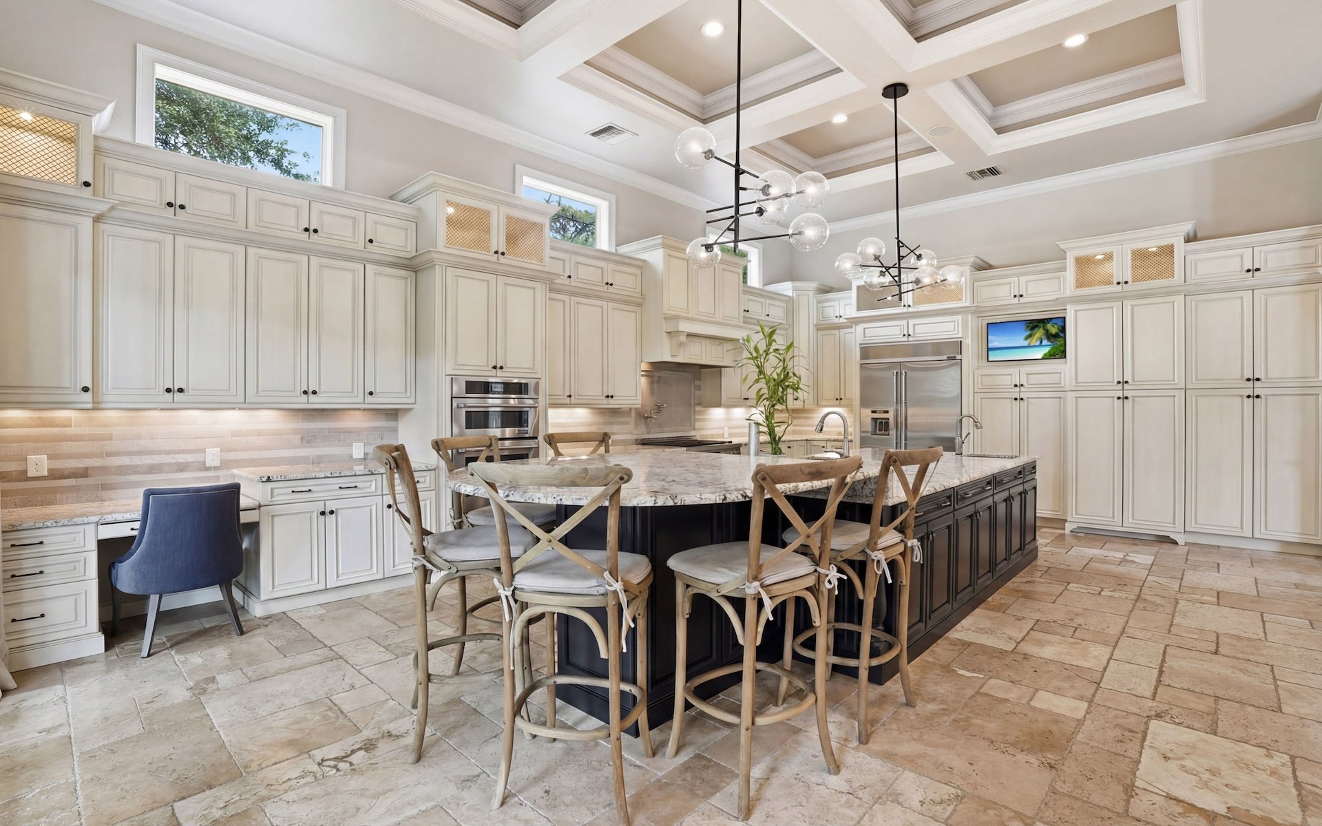 7562 Cordoba Cir