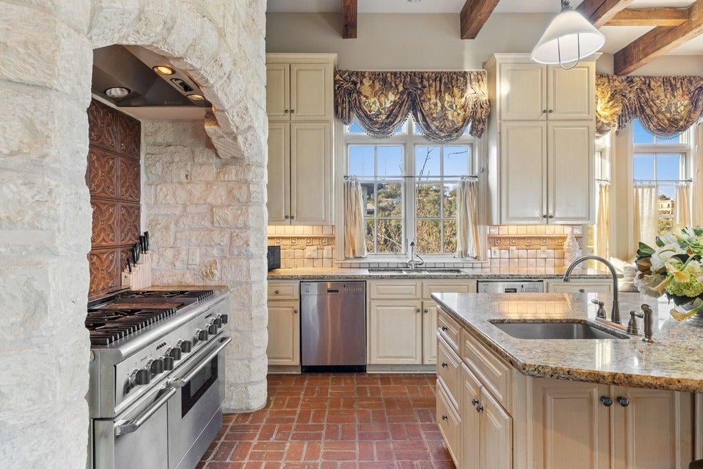 4320 River Garden Trail