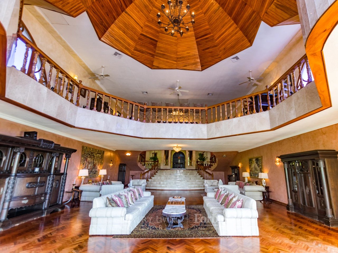 6229 - Equipped Boutique Hotel, Private Mansion or Country Club