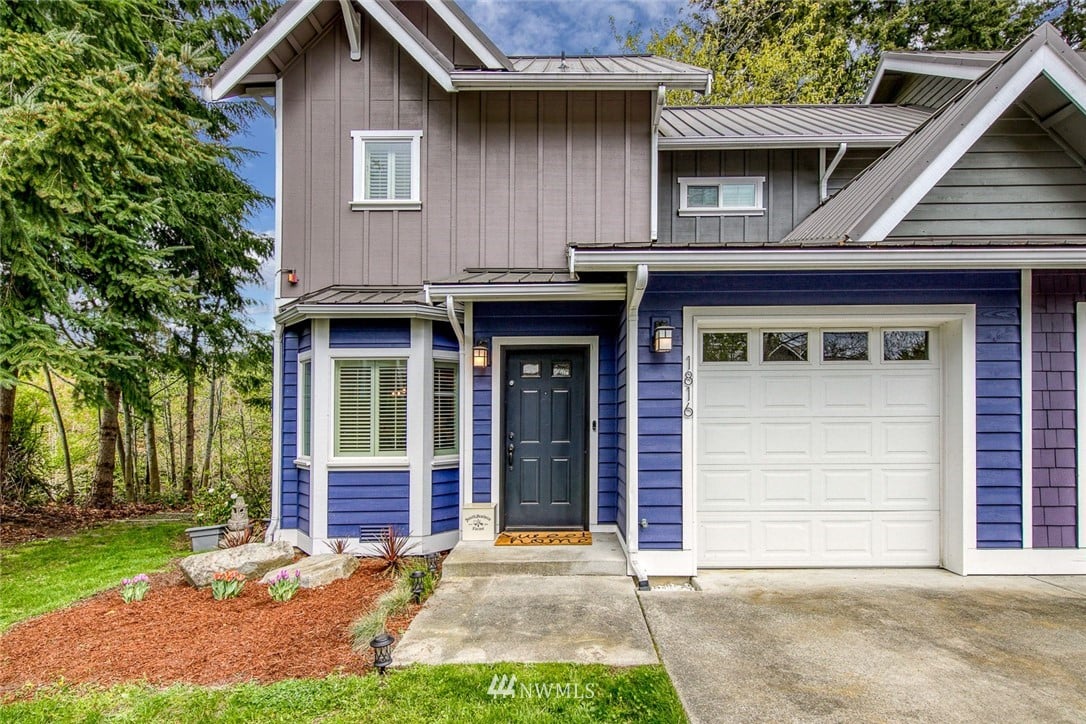 1816 Sakai Village Lp