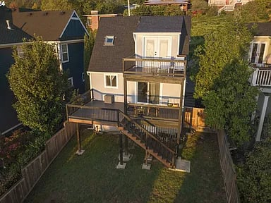 4412 SW Hamilton Ter