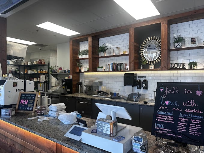 Revelations Café: Where Healthy Meets Heavenly in Lutz, Florida
