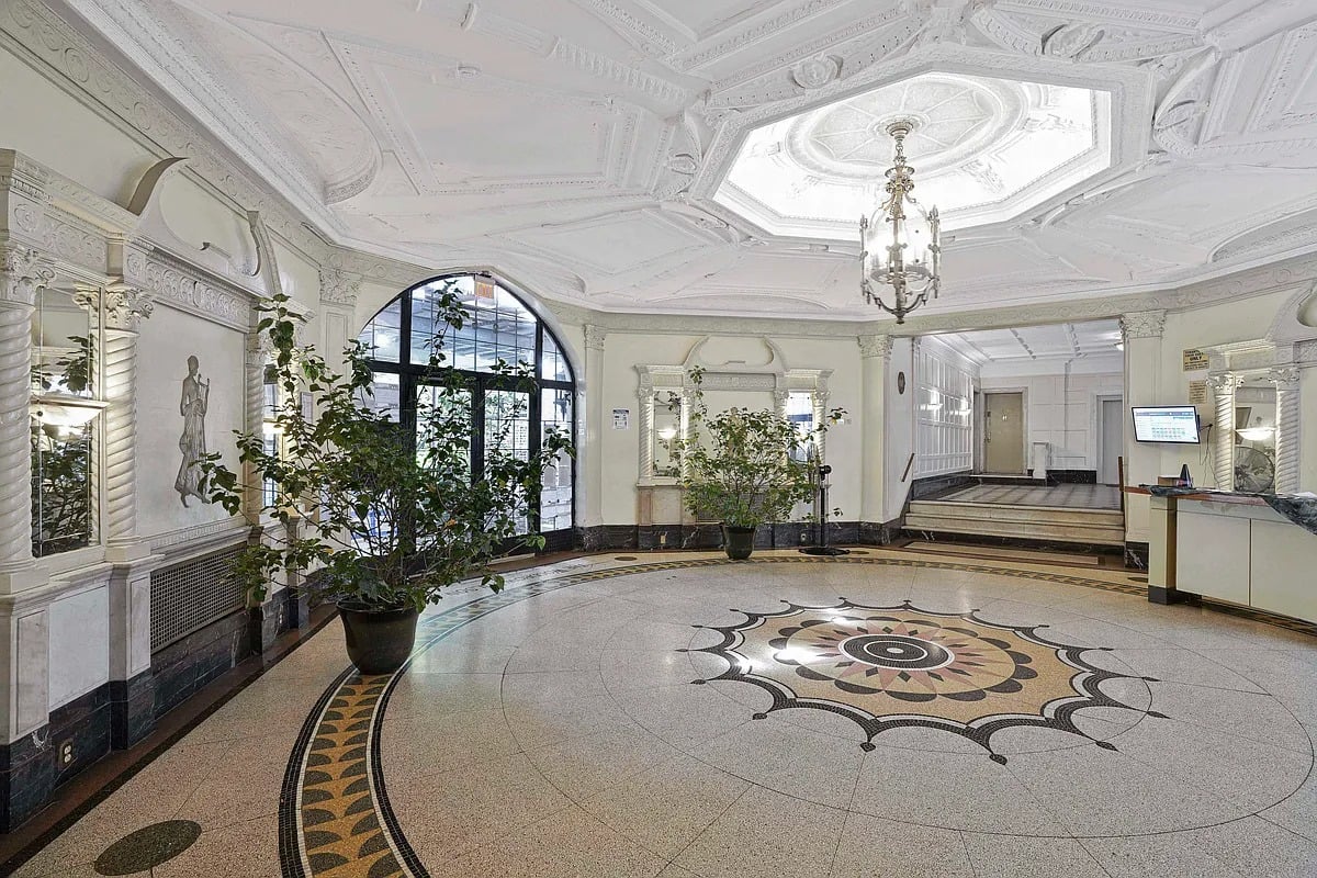 255 Eastern Pkwy #C9