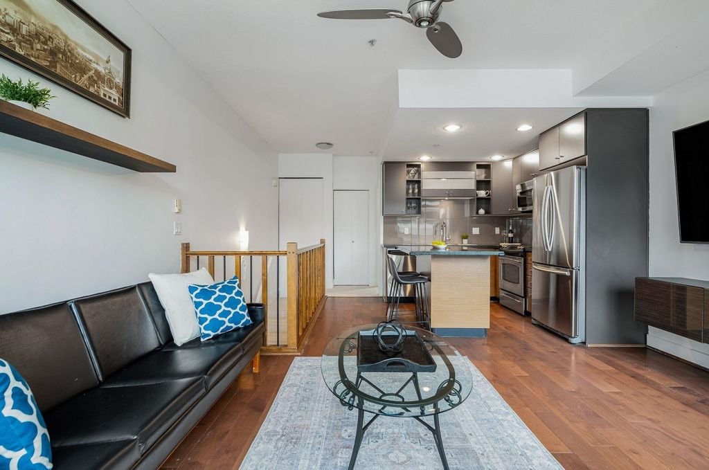 728 W 14th St, #16