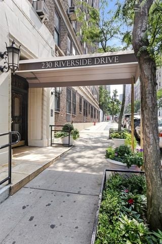 230 Riverside Drive 12J