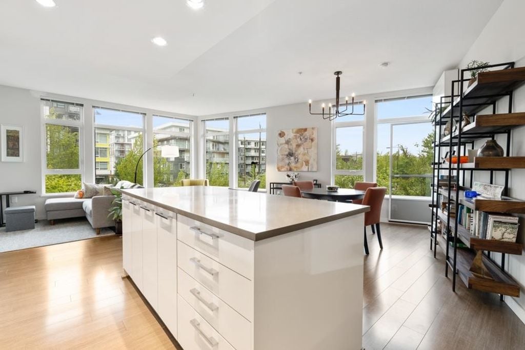 3263 Pierview Cres, #203